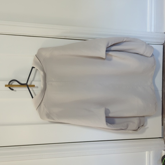 Aritzia Freeform Shirt - Picture 3 of 3